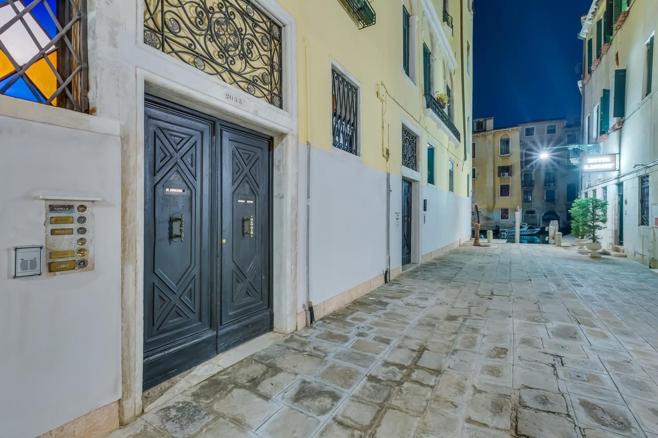 San Moise Luxury Apartment Венеция Екстериор снимка